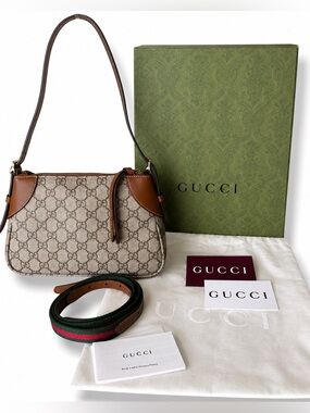 Gucci GG Emblem Small Shoulder Bag GG Supreme Canvas Full Box COA